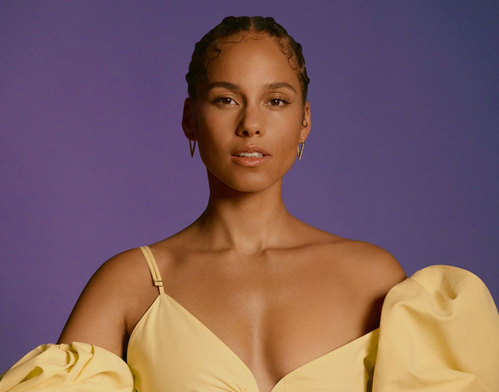 ALICIA KEYS ОТПРАВИ МУЗИКАЛНО ПОСЛАНИЕ КЪМ НЕВЪЗПЯТИТЕ ГЕРОИ НА НАШЕТО ВРЕМЕ