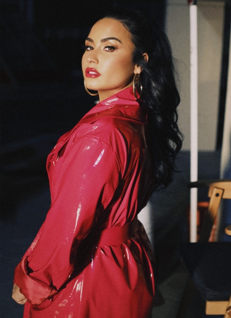“ДА ОБИЧАШ СЕБЕ СИ” Е ПОСЛАНИЕТО НА DEMI LOVATO  В НОВИЯ Й СИНГЪЛ “I LOVE ME”