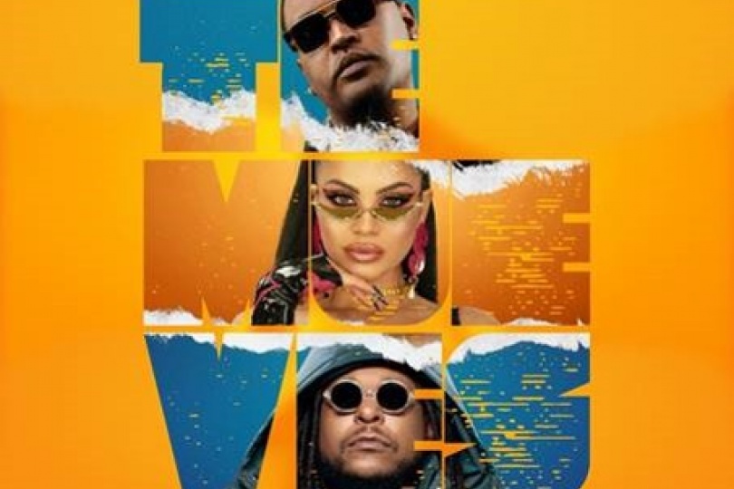 Zion & Lennox , Natti Natasha - Te Mueves (Official Video)