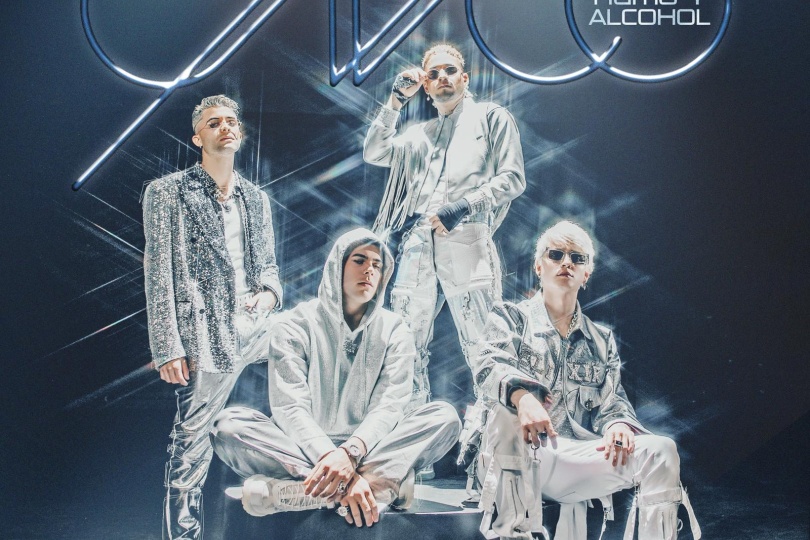 CNCO - Party, Humo y Alcohol (Official Video)