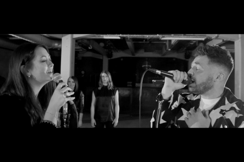 SAINT PHNX - Happy Place [Feat. Jasmine Thompson] (Official Performance Video)